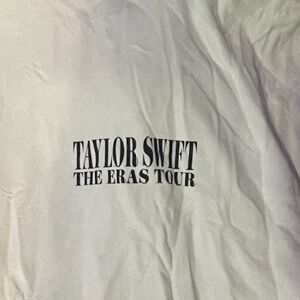 NWOT!!! Unisex The Official Taylor Swift The Eras Tour Hoodie!!! - size XL💥🎤